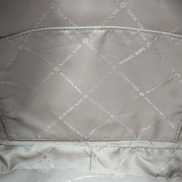 Michael Kors Jet Set Large
Brown Saffiano Leather Top Zip
Crossbody Bag Purse - Picture 6 of 7